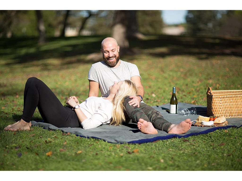 Extra Large Waterproof Fleece Picnic Blanket - Portable, Moisture-Proof, and Multifunctional for Camping and Travel