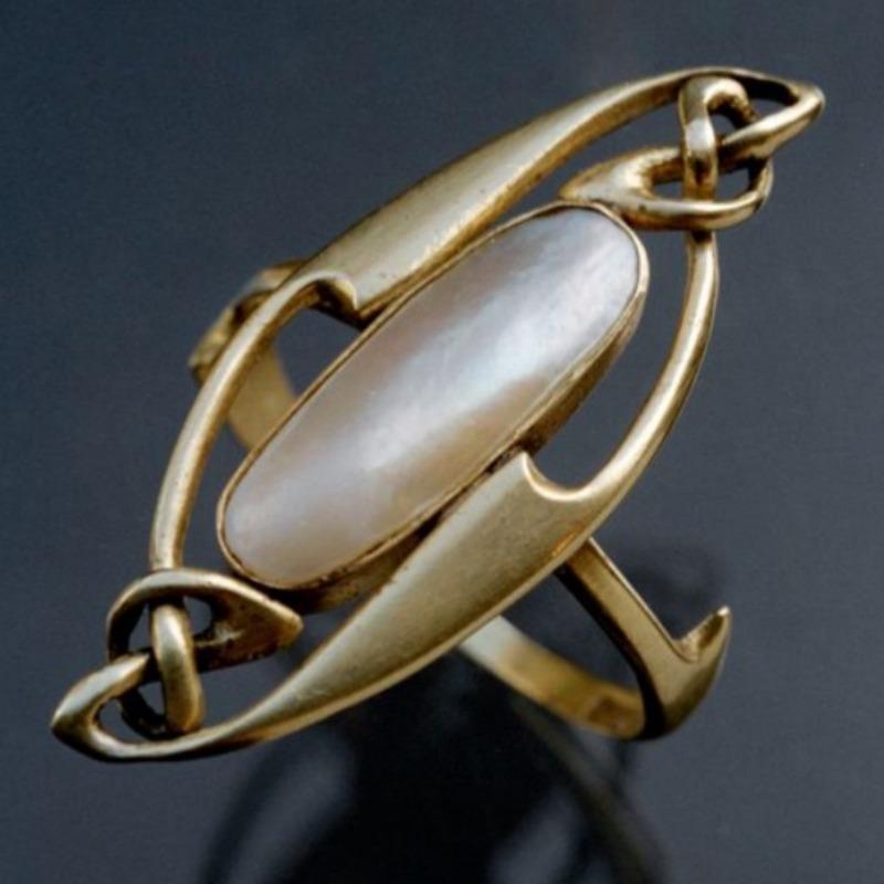 Vintage Inlaid White Stone Women's Ring Ethnic Gold Color Geometry Daily Wear Party Jewelry Anniversary Gift