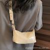 New French Niche Design Single Shoulder Portable Armpit Bag Sweet Cool Retro High-end Messenger Commuter Bag