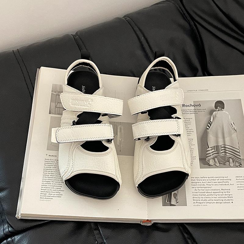 

Модные шлепанцы на плоской подошве, легкие, нескользящие, повседневные, крутые, летние, на липучке, для улицы, на мягкой подошве, сандалии на платформе для девочек 40