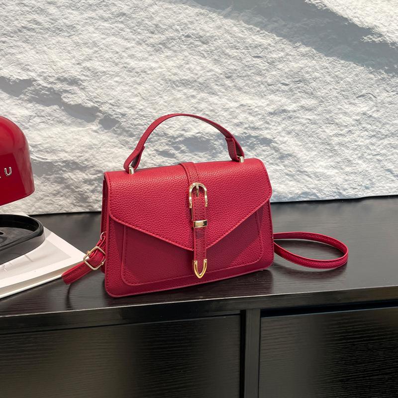 2025 New Korean Version of Versatile Messenger Bag, Foreign Fashion Small Bag, Simple and Trendy Messenger Handbag Women's Bag