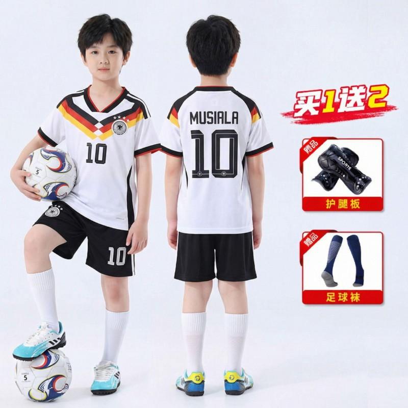 

Football Uniform Short-sleeved C Ronaldo Jersey Men Girls Clothes Kindergarten Primary School Students Set 16-yard
