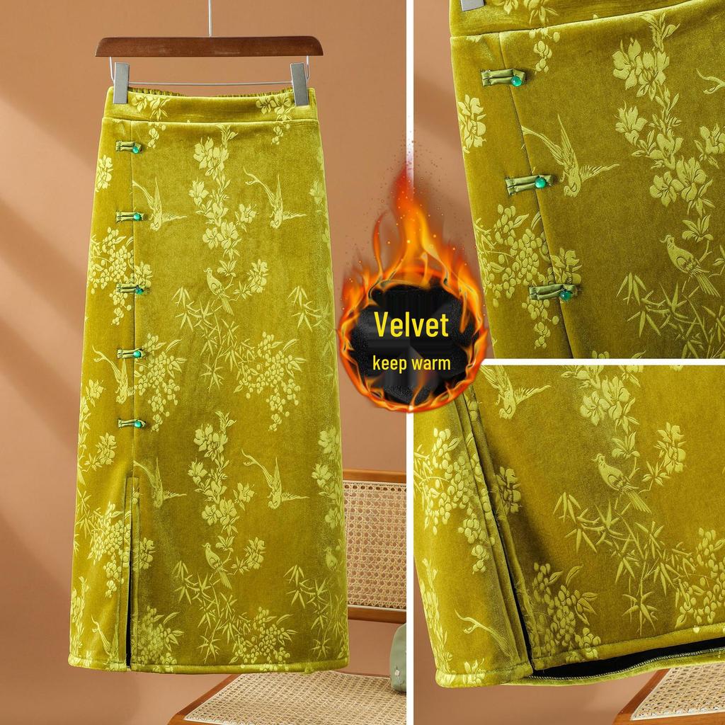 Women's Chinese Style Jacquard Fleece-Lined Velvet A-Line Midi Skirt with Frog Button and Slit