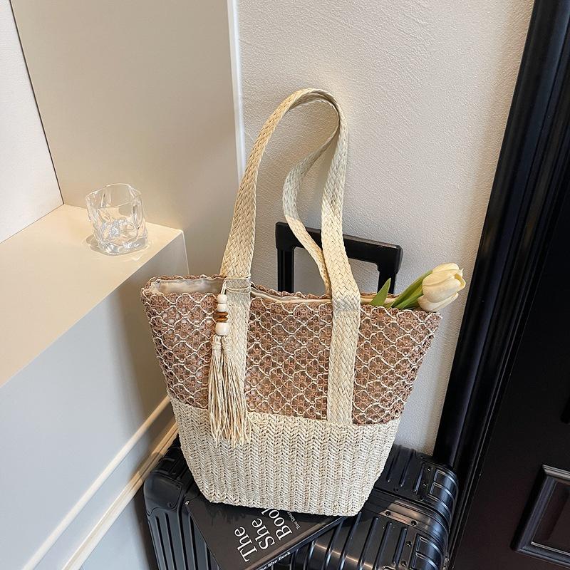 

Large capacity straw tote bag 2025 new summer beach bag commuter fashion simple foreign style casual underarm bag