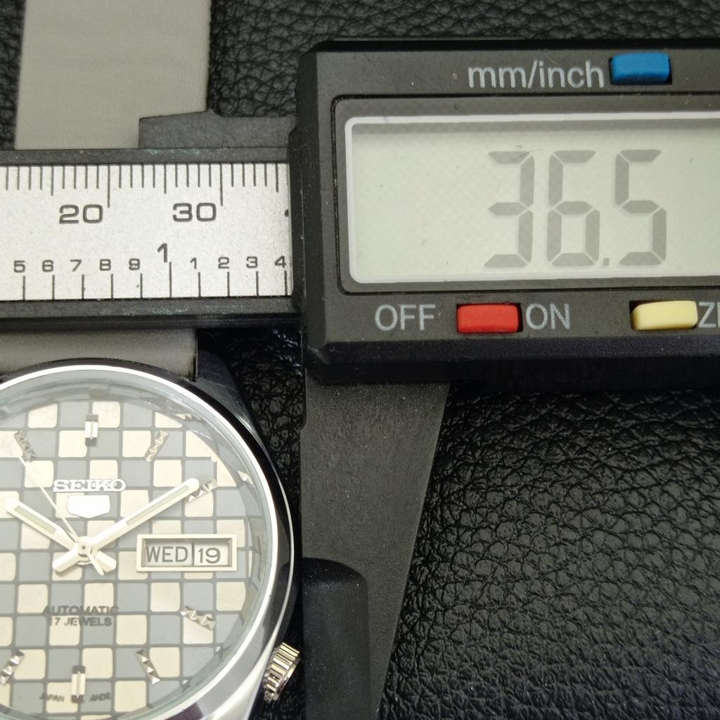 VINTAGE REFURBISHED SEIKO 5 AUTOMATIC JAPAN MENS GREY COLOR DIAL WATCH A440461-9 Sk-a440461-1