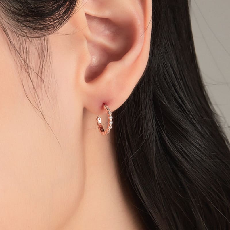 Tirr Lirr Brisa Round Stone Embellished Silver Pink Earrings TESSVP14939