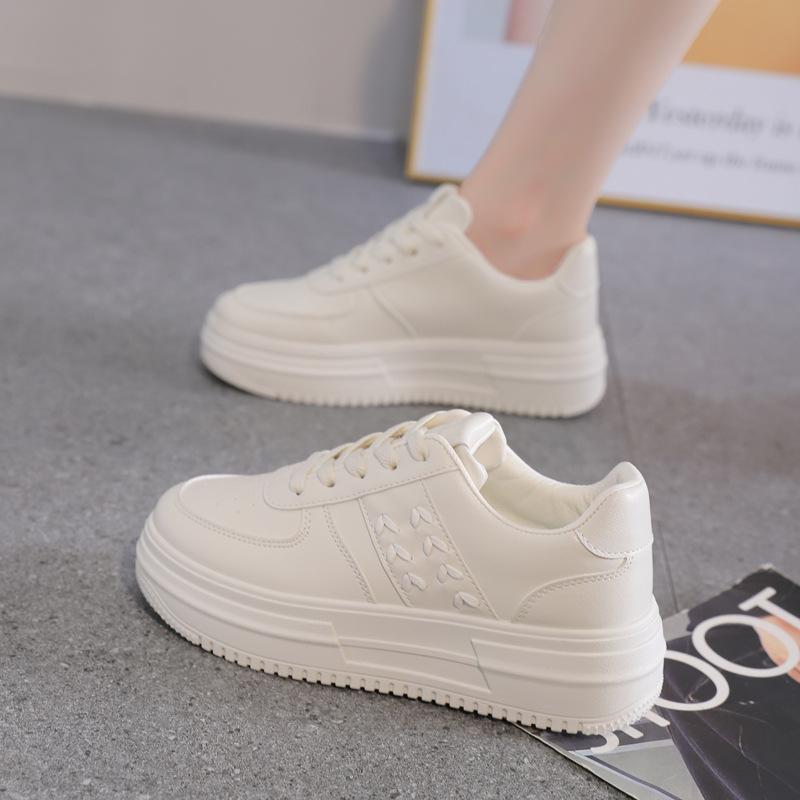 

Little white shoes women s 2025 autumn new student versatile leather surface Korean version one-pedal trendy casual sports board shoes 40