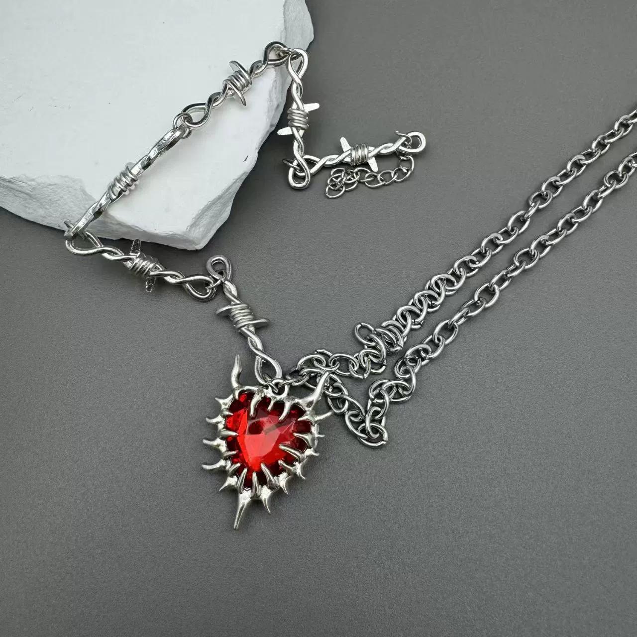 

Gothic Necklace With Unique Dark Heart And Exaggerated Charm Pendant With Distinctive And Trendy Jewelry Accessory Other