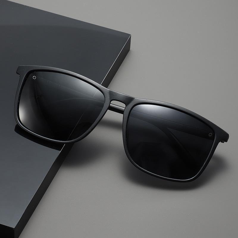 New outdoor polarized sunglasses men's and women's driving fishing glasses European and American square fashion ultra-light sunglasses