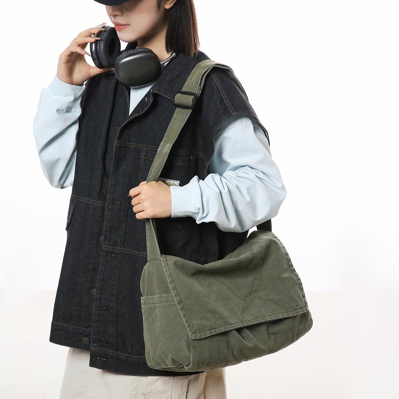 Men'S Minimalist Large Capacity Messenger Bag, Casual Shoulder Bag, Suitable for Vacation, Outdoor Activities, Daily Commuting
