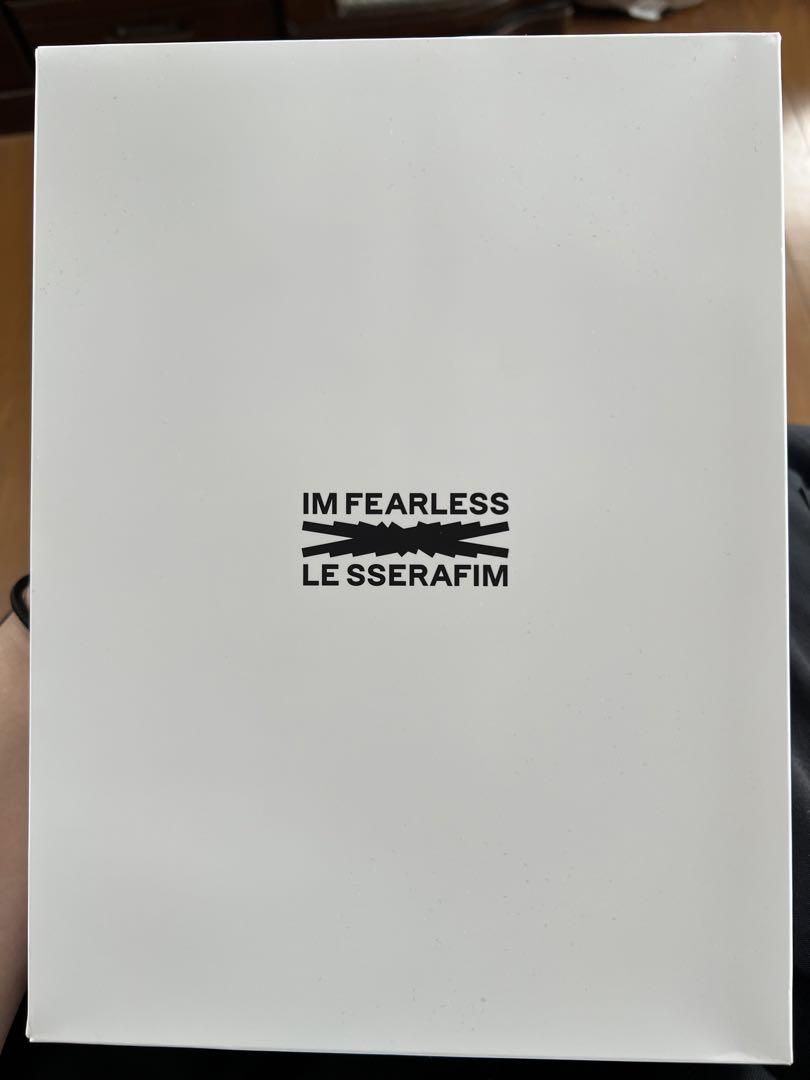 

[Б/У] Папка Le Sserafim