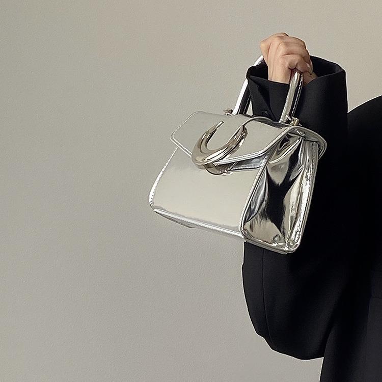 Advanced Moon Lock Bag New Solid Color Square Lacquered Leather Bag Handbag Chain Shoulder Cross Bag
