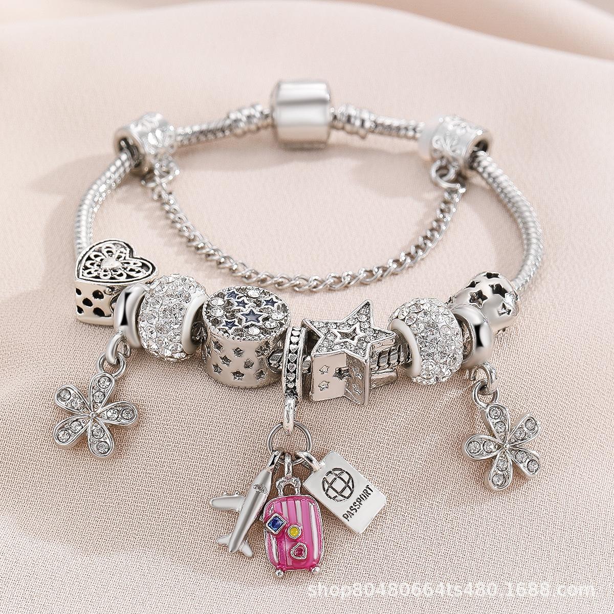 

DIY Beaded Travel Bracelet With Passport Holder Luggage Tag Pendant Shiny Rhinestone Accents серебряный
