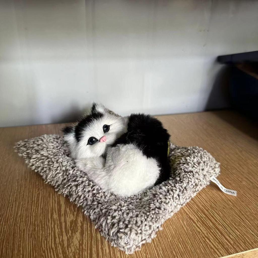 Handmade Bamboo Charcoal Meowing Cat Figurine for Home or Car Decoration