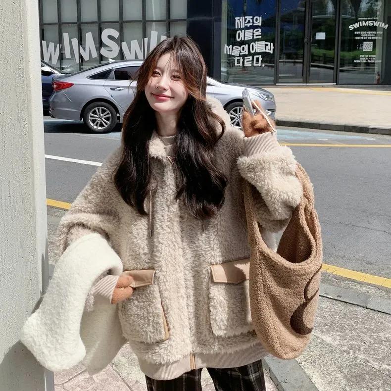 Playful Age-reducing Hooded Lamb Wool Jacket Women's Winter Design Cotton Jacket