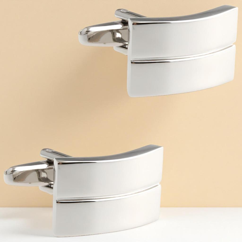 V-förmige Metallmanschettenknöpfe mit lasergraviertem Logo und gebürsteter Oberfläche