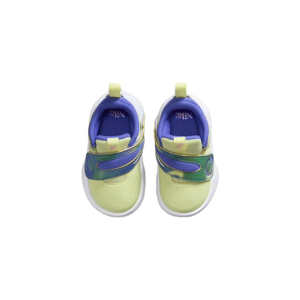 Nike Team Hustle D11 SE TD Luminous Green Ultramarine Sneakers dla niemowląt Średnio-Miękki-Różowy Stadionowo-Zielony Jasno-Ultramarynowy FN6678-300