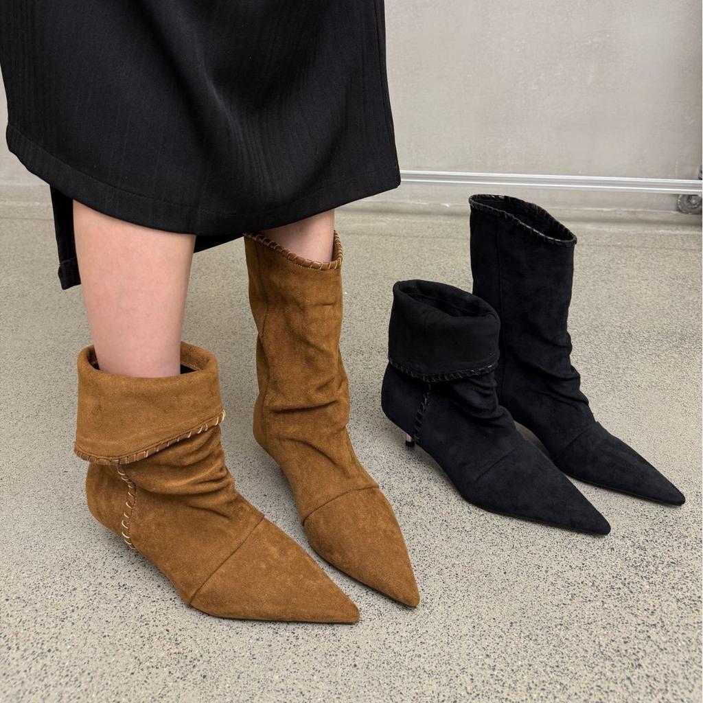 Jesień i zima 2025 nowe retro szpiczaste skórzane kowbojki damskie buty na średnim obcasie wsuwane szpilki krótkie buty