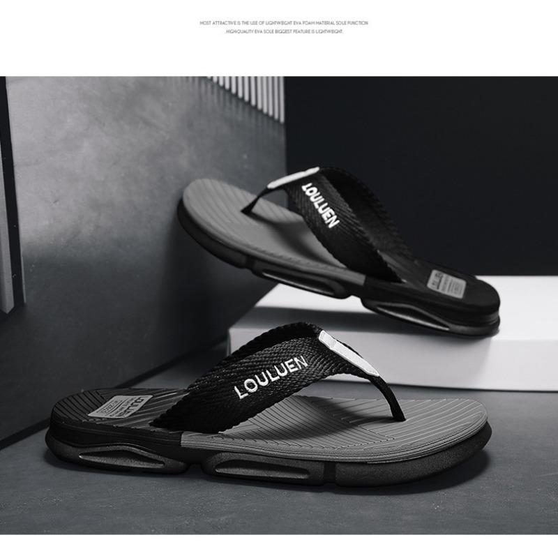 Men's Summer Flip Flops for Outdoor Wear Anti Slip Beach Trend Casual Sandals Slippers