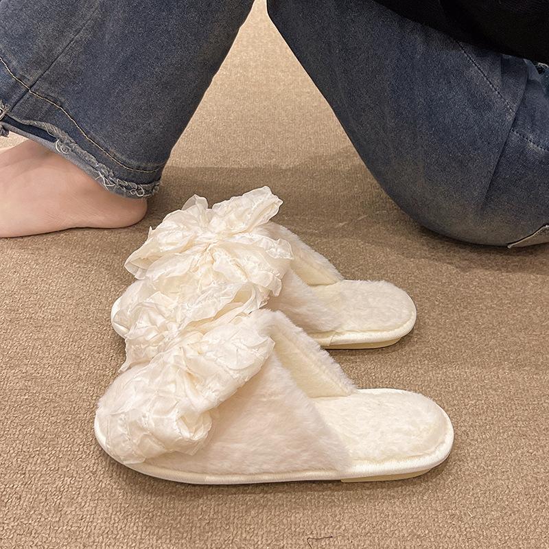 Baotou drag cotton shoes for women's home use, new thickened velvet, indoor and outdoor warmth in autumn and winter, small and fresh fluffy half slipp