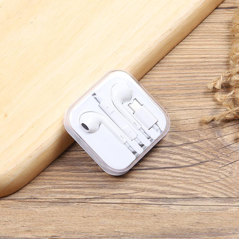 In-ear Wired Earphones with 3.5mm and Type-C Connectors, Compatible with Most Mobile Phones