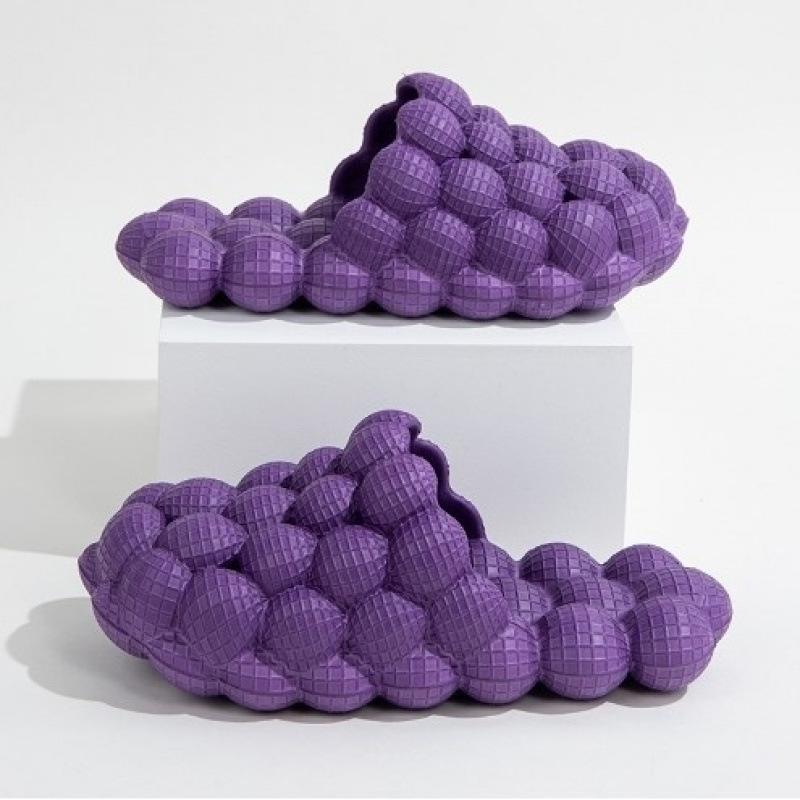 Summer Stepping On Shit Feeling Peanut Slippers EVA Non-slip Home Massage Foot Bathroom Bath Men and Women Sandals