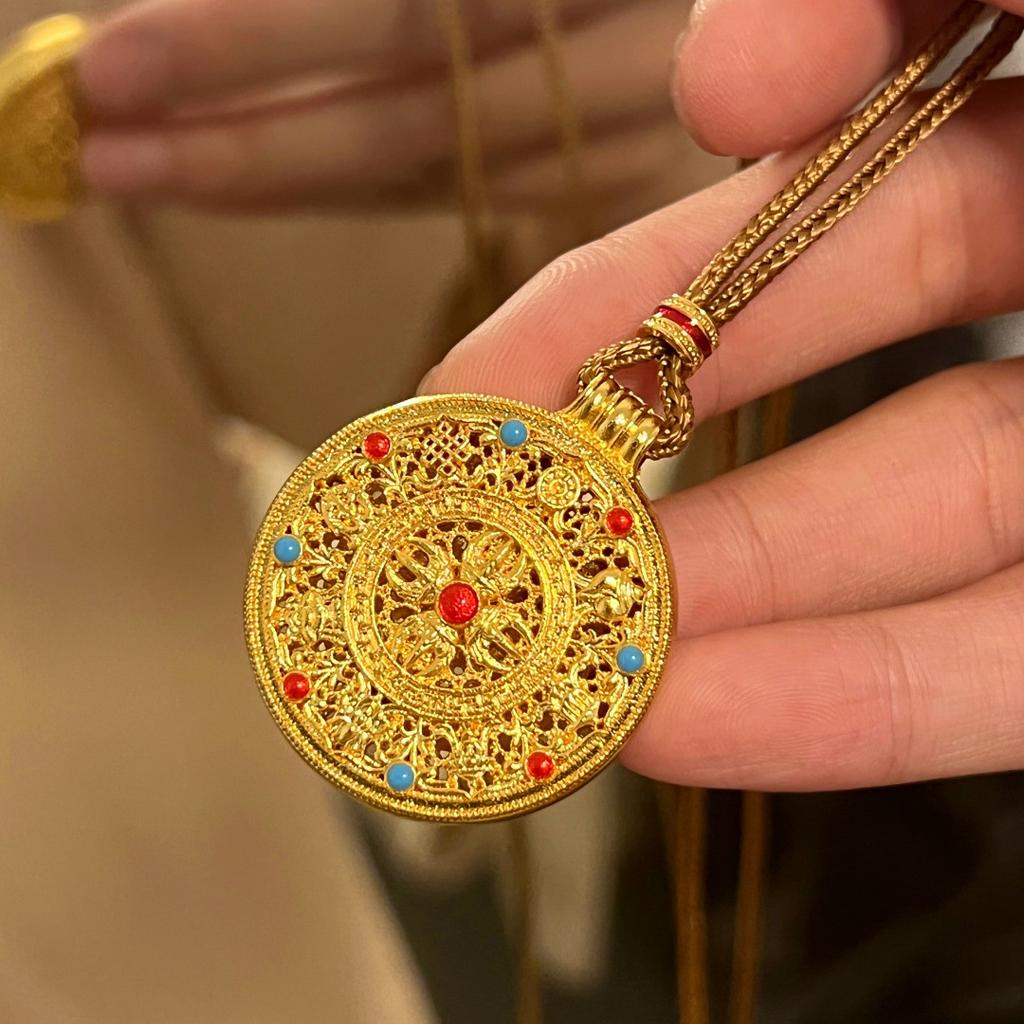 New Chinese Style Wei Xue's Fortune Eight Treasures Vajra Compass Necklace for Women, Sand Gold Pendant with Leather Cord Sweater Chain