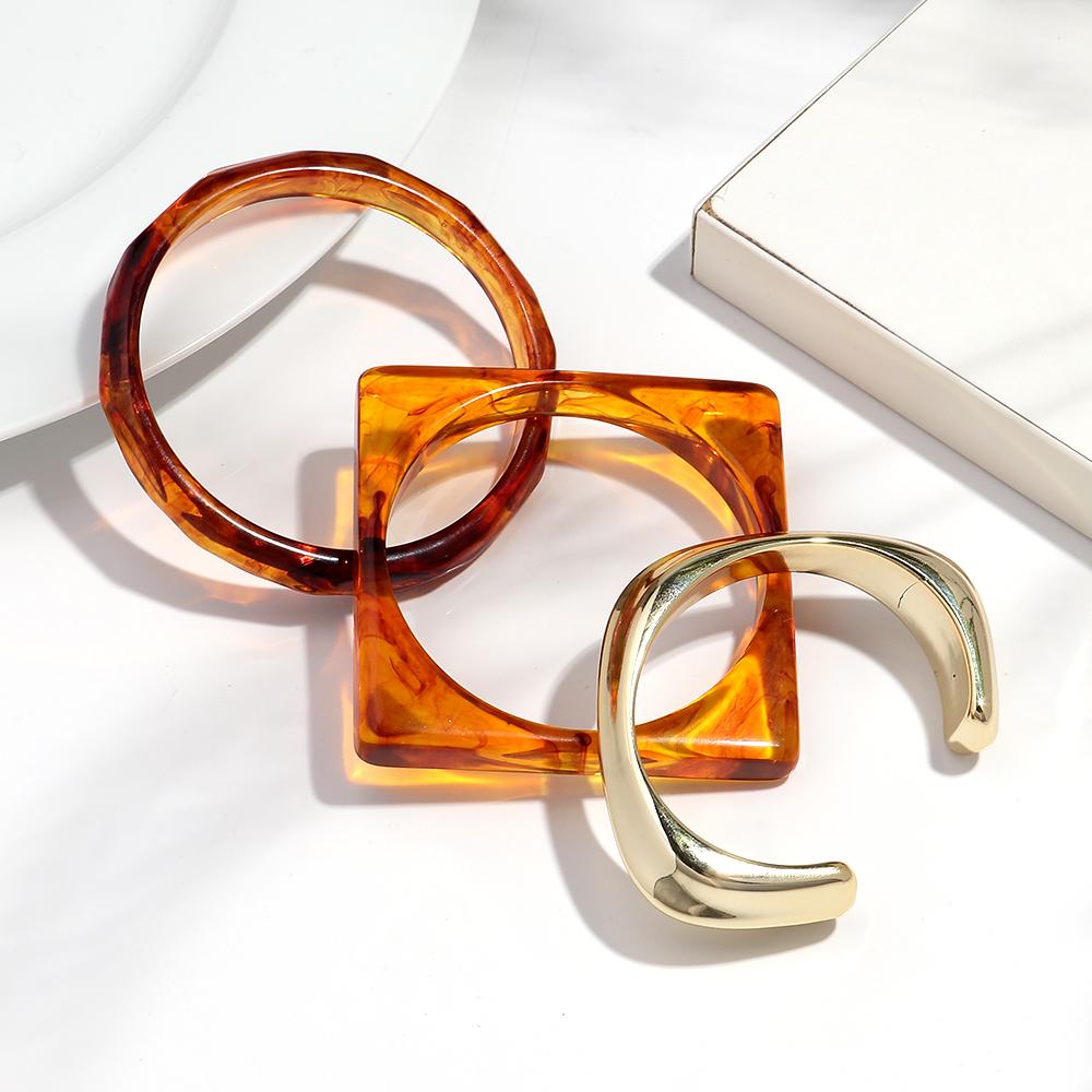 3pcs Amber Gold Color Acrylic Square Round Cuff Bracelets Bangle for Women Punk Resin Irregular Geometric Stack Jewelry Set Gift
