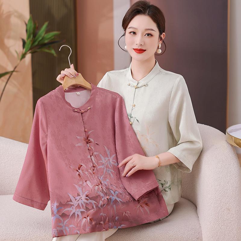Mamas Chiffon-Oberteil für den Sommer 2026: Elegantes chinesisches Hemd für Frauen mittleren Alters