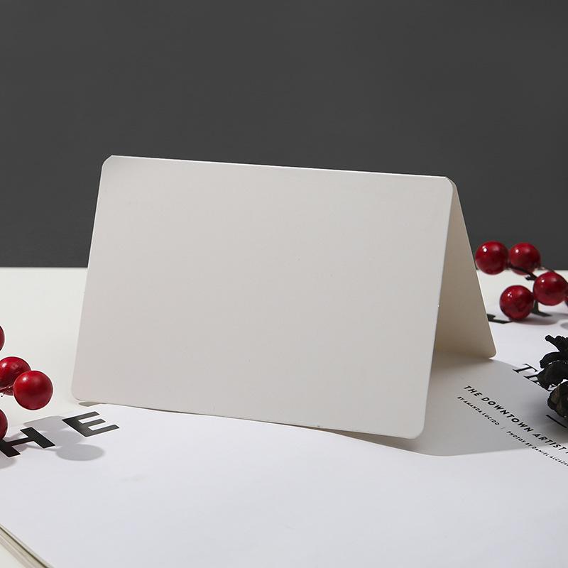 

Hand-Drawn Doodle Minimalist Greeting Card, 300gsm Kraft, Black & White Folded Gift Card