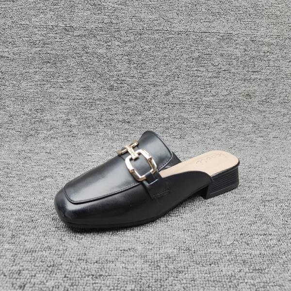 Fashion Shoes Woman 2025 Slippers Casual Pantofle Cover Toe Loafers Luxury Soft New Genuine Leather Summer Slides Leisure Fashion