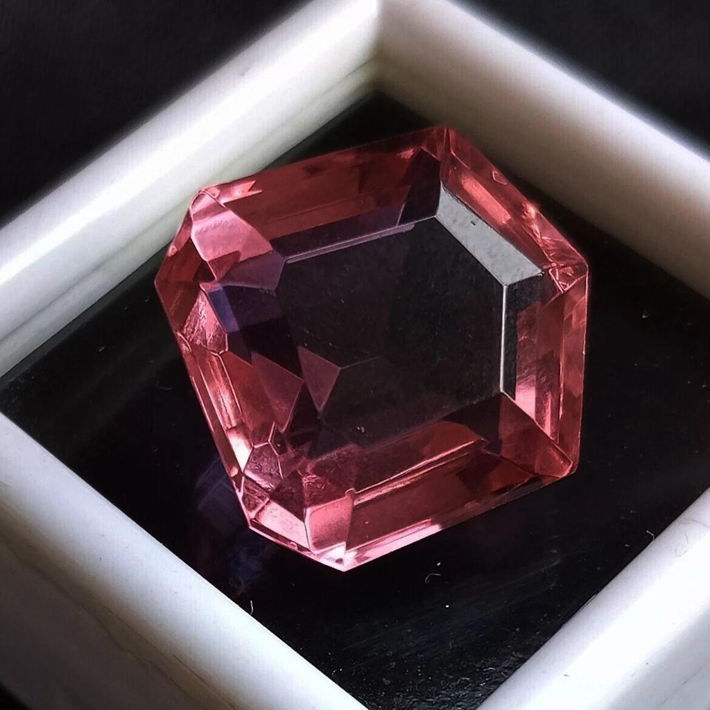 AAA Color-Changing Alexandrite Natural Fancy 10.75 Ct Certified Loose Gemstone