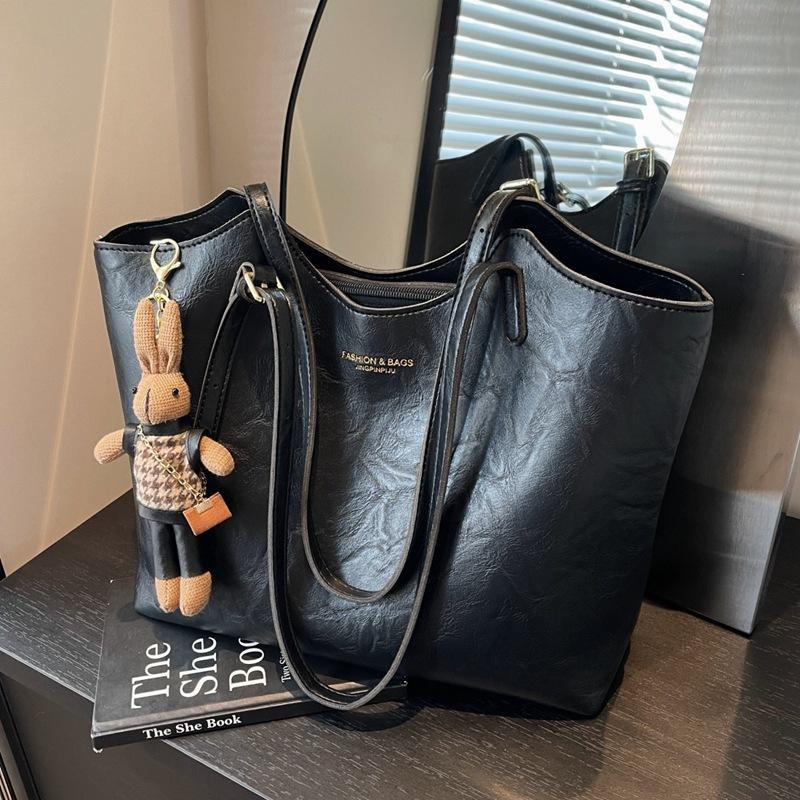 

Tote Bag Women S Bag Large Capacity Fashionable Versatile Commuter Bag High-End Casual Shoulder Bag чорний
