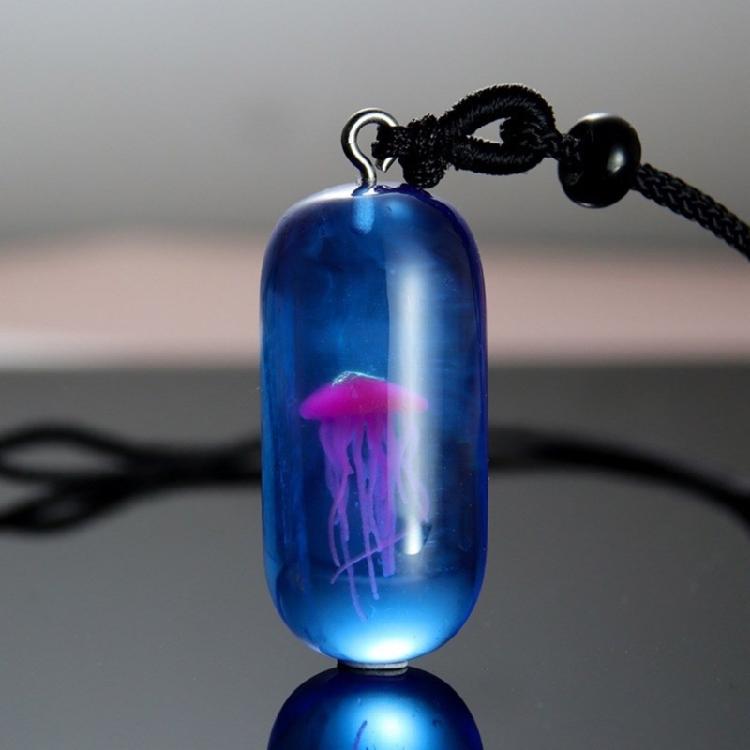 Sturdy Resin Jellyfish Pendant Necklace Offering Soft Glows Designs Accessory for Individualistic Fashion Lovers