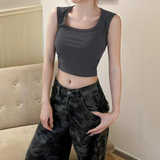 Square Neck Camisole with Chest Pad - Women's Sleeveless Top, Wide Shoulder for Concealed Underarm Fit and Anti-Exposure.