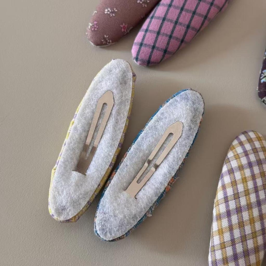 Korean Plaid Floral Oval Hair Clip - Cute & Simple Hair Accessory