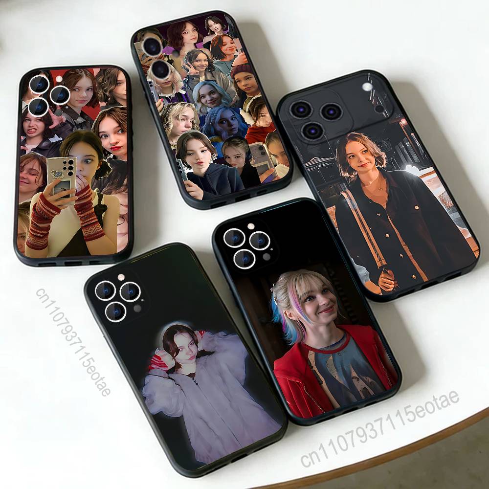 Emma Actress M-Myers For iPhone 12,16,13,14,15,17,11,Pro,Max,Plus,E,Air,Mini TPU Soft To Skin-friendly Phone Case