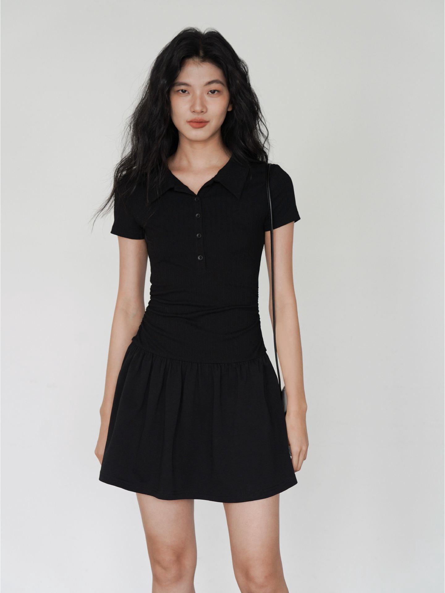 

EIGHTHMONTH French Black Slim-Fit Waist-Cinched Short-Sleeved Summer Dress 2026 S - Model Size