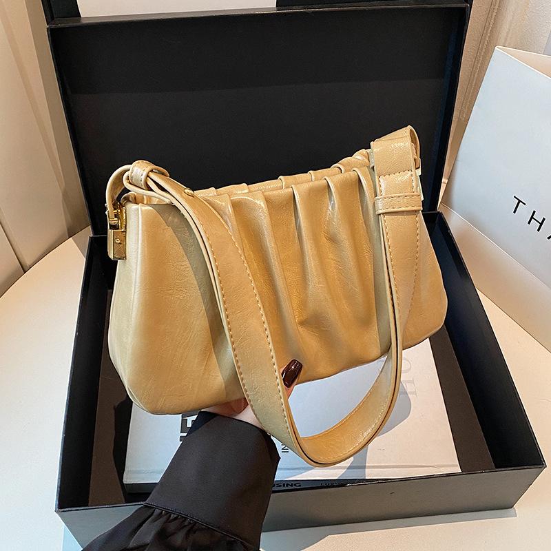 French niche texture underarm commuter bag women's 2025 new simple retro small square bag pleated shoulder messenger bag