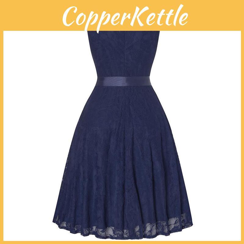 Elegant Round Neck Sleeveless Lace Stitching Retro Dress With A Large Belt And Slim Swing Skirt