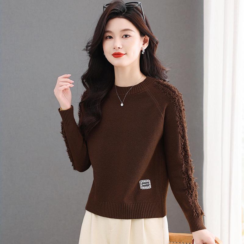 

Plus Size Women s Autumn/Winter 2025 Knitted Sweater - Slimming, Versatile, Fashionable, and Comfortable Loose Base Top M кофейный