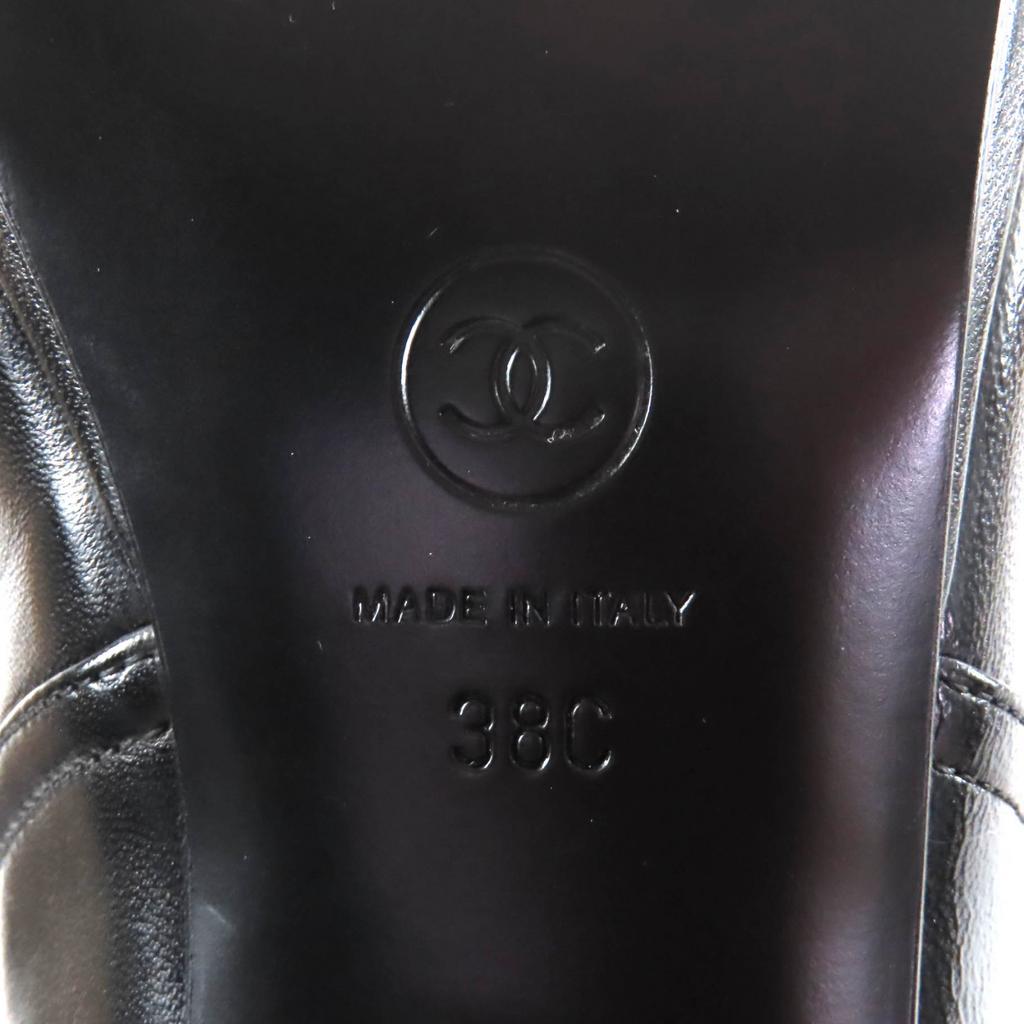 Pristine CHANEL Knee-high boots beige Suede leather Women 38 25A G46591 Used