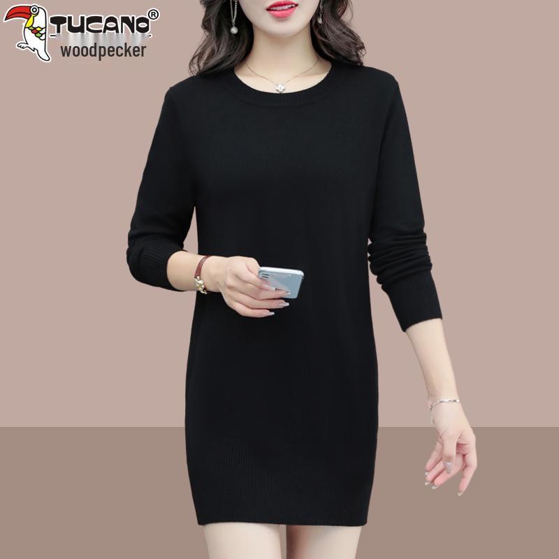 Suéter de Tricô de Comprimento Médio Feminino Woodpecker - Blusa Solta Plus Size com Gola Redonda, Coleção Outono/Inverno 2025.