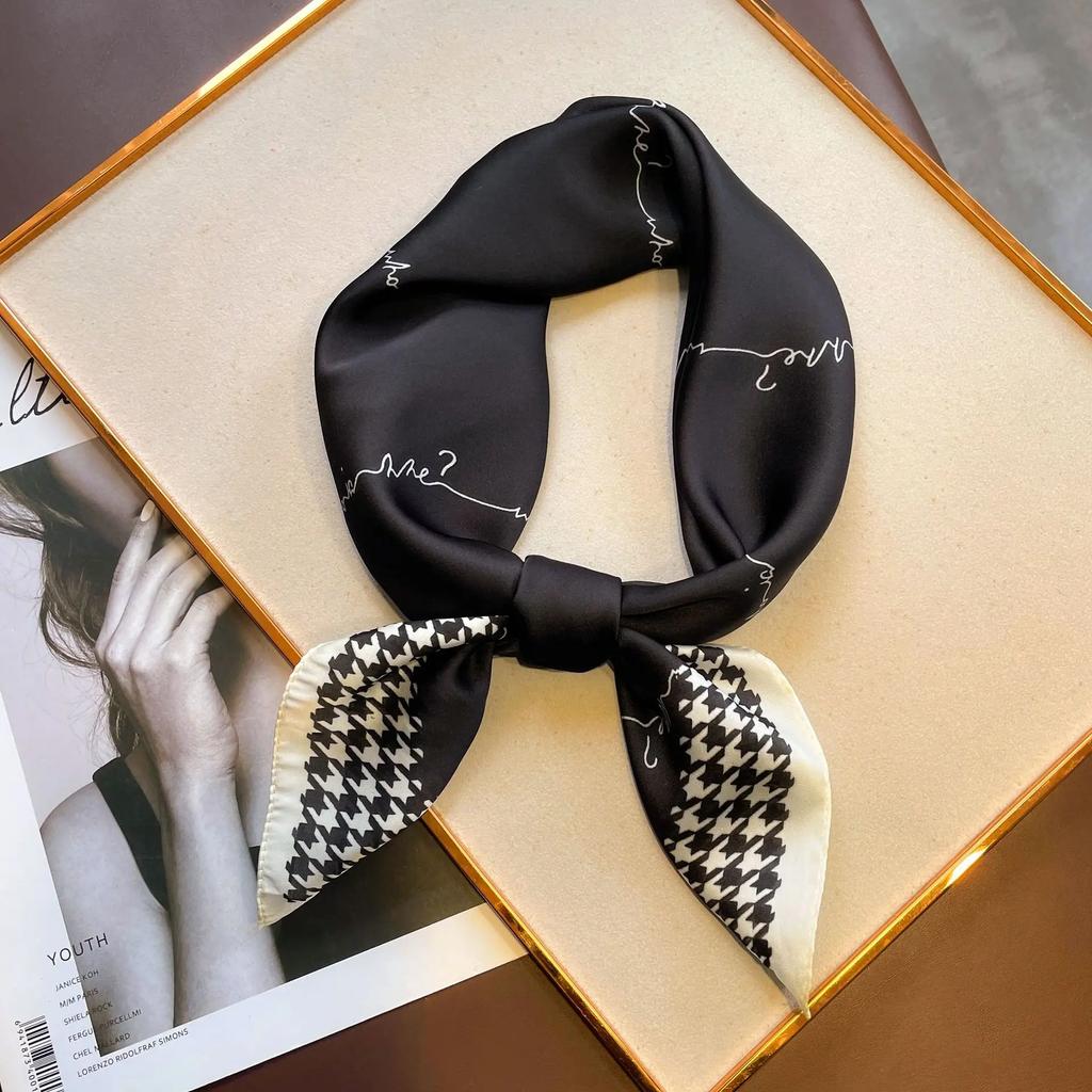 New Luxury Women's Soft Satin Hair Scarves Fashion Square Printed Headscarf 70cm Professional Accessories Designer Scarf