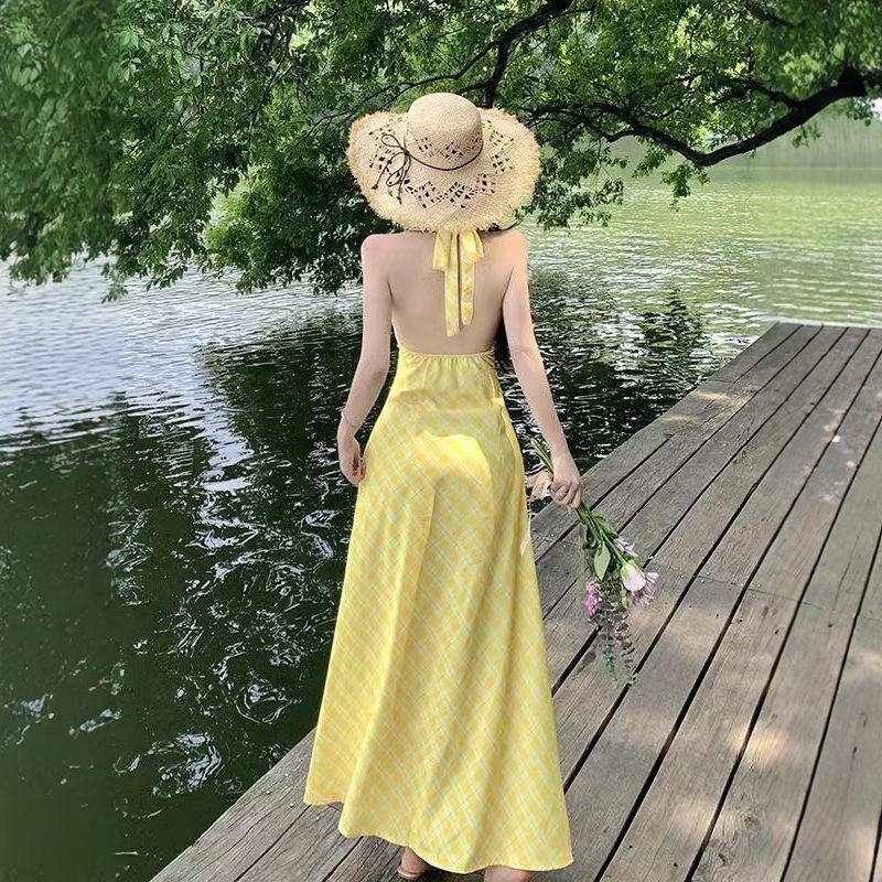 Yellow Plaid V-neck Neck Sling Dress Women's Summer Dopamine Beautiful Slim Fit Gentle Vacation Style Dress