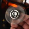 Fidget Spinner Manuale in Acciaio Inossidabile Miglior Trottola Rotante in Metallo per Punta delle Dita Punta Giroscopio EDC Giocattolo per Alleviare lo Stress Adulti Anti Ansia