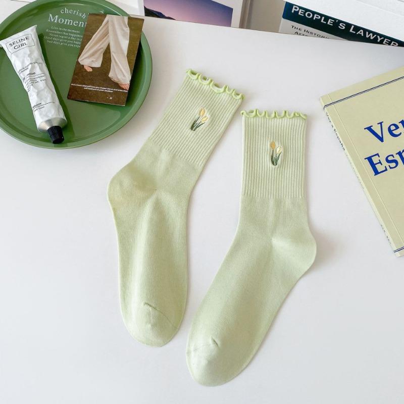 Spring and Autumn Socks, Women's Embroidered Tulip Mid-calf Socks, Sweat-absorbing Cream Black Fungus Edge Lace Long Calf Socks