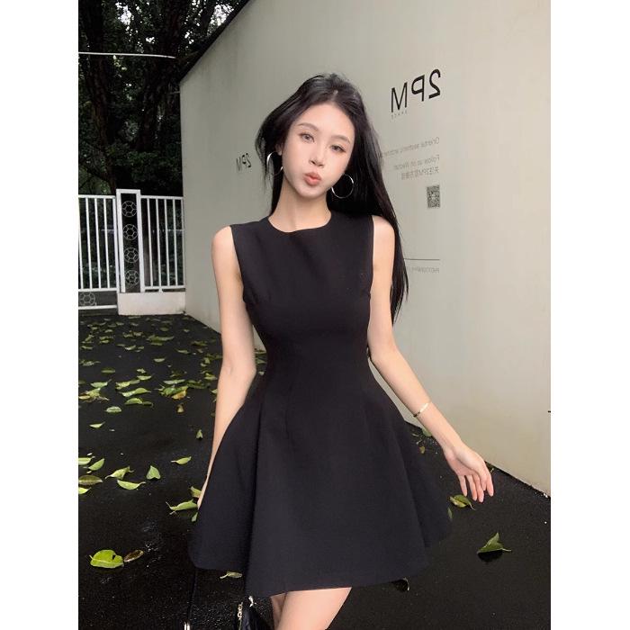 

Женское черное платье без рукавов во французском стиле - 2025 Маленький стройнящий летний наряд Extra Large чёрный