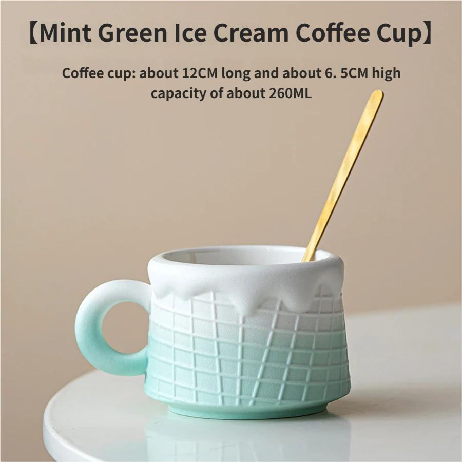 Ice cream cup with a spoon, 260ml capacity.