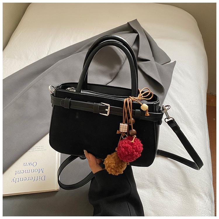 Vintage matte suede portable bucket bag women's bag 2025 new fashion high-end commuter bag shoulder messenger bag